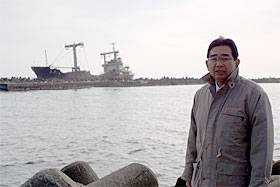 １２月６日、井手県議は日立港を視察しました。