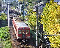 日立電鉄大橋駅の秋景色：クリックすると大きな写真をご覧になれます