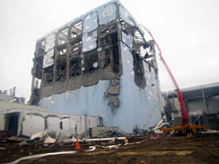 福島第１原発４号機